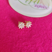 Arete dorado flor -109