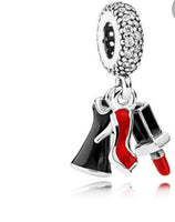 Charm vestido pintalabio zapato